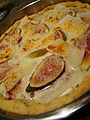 Fig and Vegan Feta Pizza (3882733527).jpg