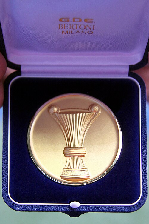 Medal for the players