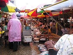 Fish_market_Jagalchi_Busan_2.jpg