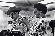 Frank Wess dan Jimmy Owen pada tahun 1977