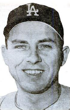 Hodges with the Los Angeles Dodgers in 1960