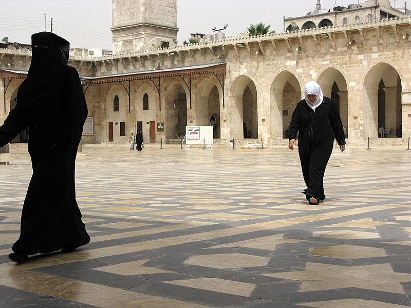 File:Great Mosque of Aleppo, Women in hijabs, Aleppo, Syria.jpg