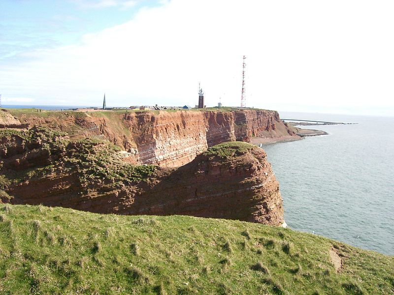 File:Helgoland Steilküste.jpg