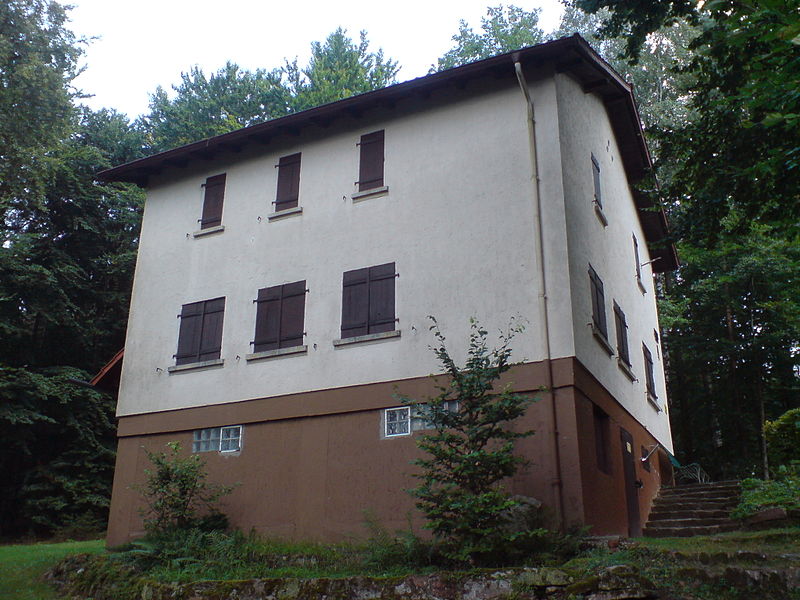 File:Hirzeck-Haus1.JPG