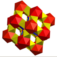 Икозаэдр октаэдрі шексіз бұрмаланған жалған тәрізді polyhedron.png