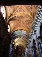 Innenraum und Vierungs­kuppel, einschl. romani­scher Apsis barock umgestaltet