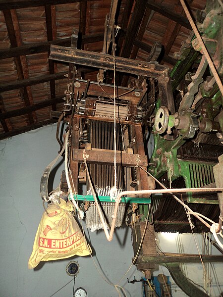 File:Jacquard weaving machine-salem meet upDEC2011-Tamil Nadu583.jpg