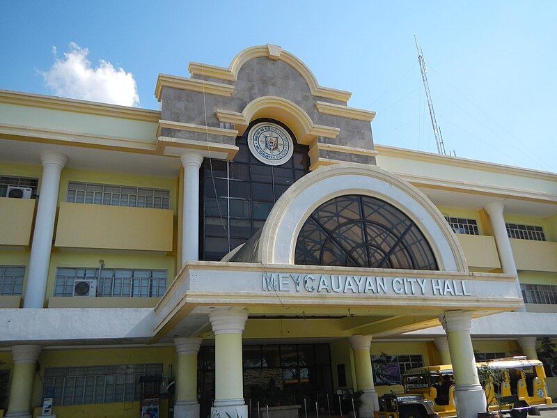 File:JfPajoArchCityHallMeycauayanBulacanfvf 02.JPG