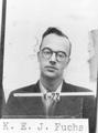 Klaus Fuchs, fotografie pe cartea de identitate la Laboratorul Național din Los Alamos .