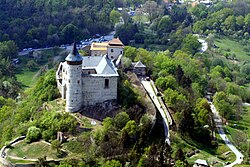 Kunětická Hora vanuit de lucht M1 -2.jpg