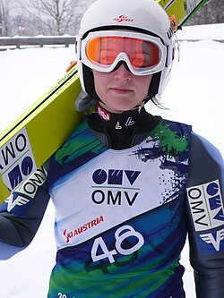 Jacqueline Seifriedsberger under tävlingen i kontinentalcupen i Alpenarena i Villach i Österrike.