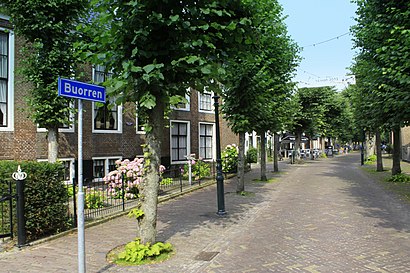 How to get to Langweer with public transit - About the place