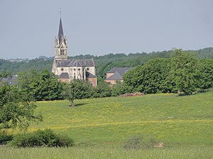 Le Fréty (Ardennes) vue sur l'église.JPG