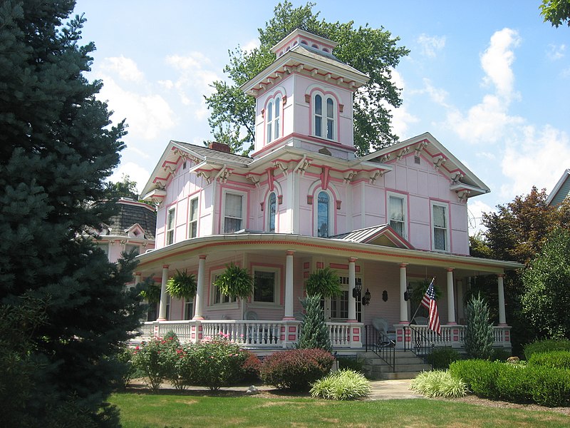 File:Liggett-Freedlander House in Wooster.jpg