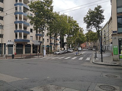 Comment aller à Boulevard Des Canuts en transport en commun - A propos de cet endroit