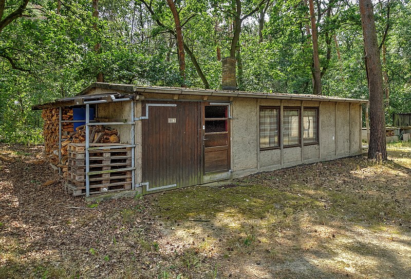 File:Machern-Stasi-Bunker-Tischlerwerkstatt-DSC05527+2-pCOI3-sn-25-07-2020-1408.jpg