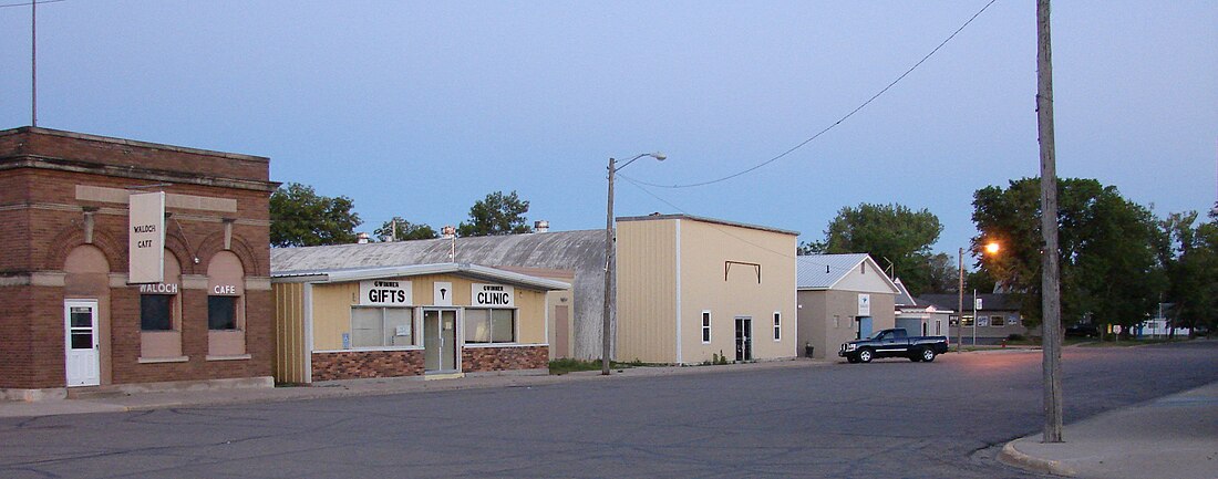 File:Main street of Gwinner ND.jpg