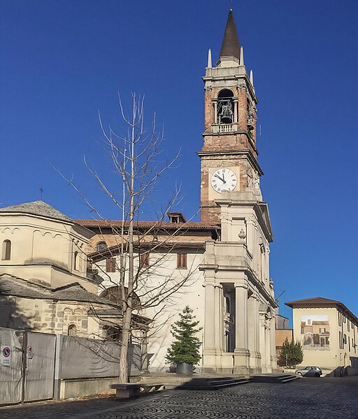 File:Mariano Comense - Chiesa di S. Stefano - 2023.jpg