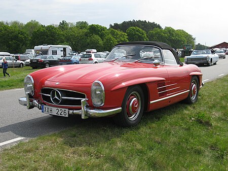 Mercedes-Benz 300 SL (5797515234).jpg