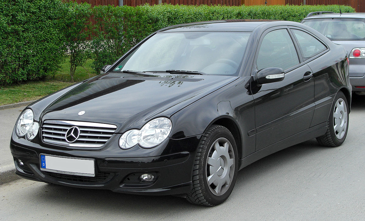 File:Mercedes C 180 Kompressor Sportcoupé (CL203) Facelift front  20100510.jpg - Wikimedia Commons