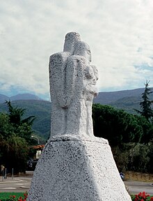 Il monumento alla famiglia umana, 1979