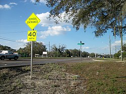 NB US 41 i Lakeside Road @ Lutz RR Xing-1.JPG