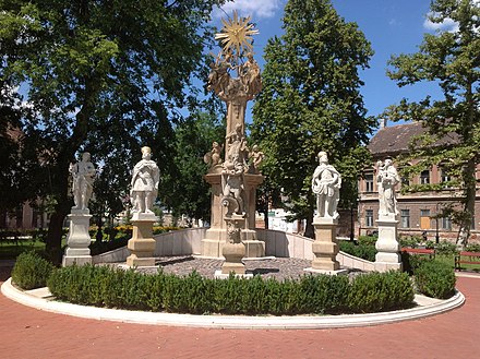 Trinity Sculpture on Erzsébet tér