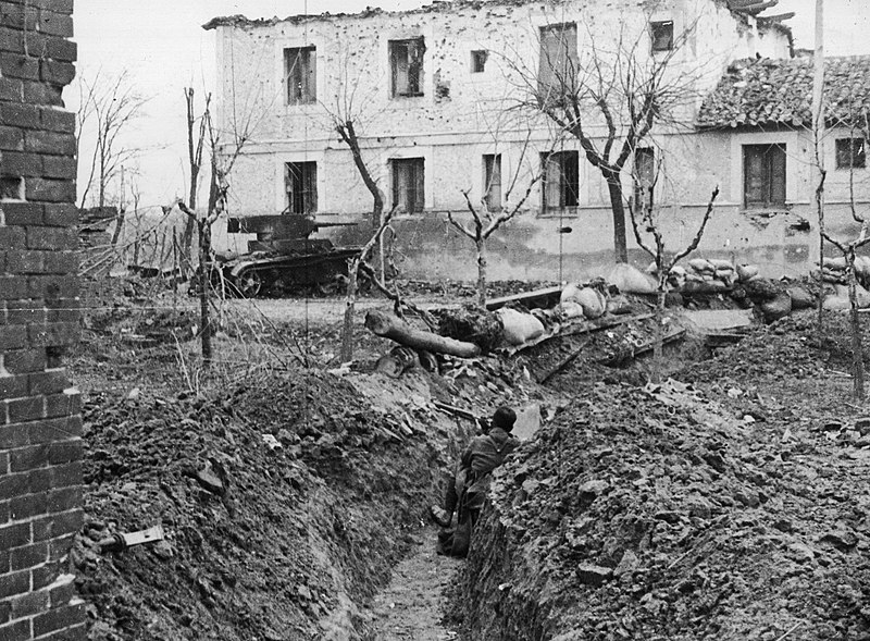 File:Nationalist trench in the Escorial, January 1937.jpg