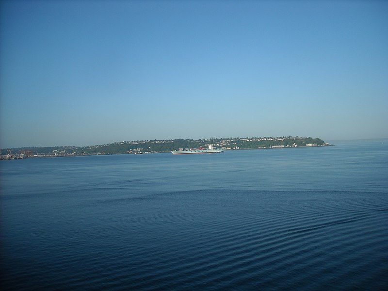 File:Nearing port - panoramio.jpg
