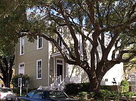 Old masonic hall 2008.jpg