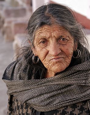 295px-Old_zacatecas_lady.jpg