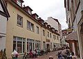 Wohn- und Geschäftshaus Heger Straße 6-9 (am Gebäude mit 7-9 bezeichnet)