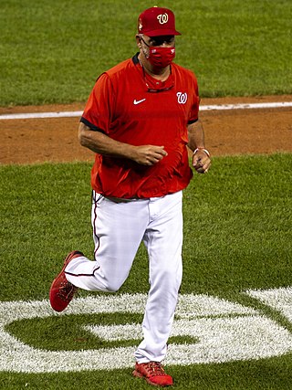 <span class="mw-page-title-main">Paul Menhart</span> American baseball player and coach (born 1969)