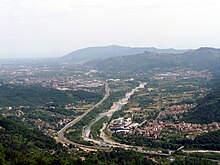 Panorama della bassa Val di Vara, dalla frazione calicese di Madrignano.