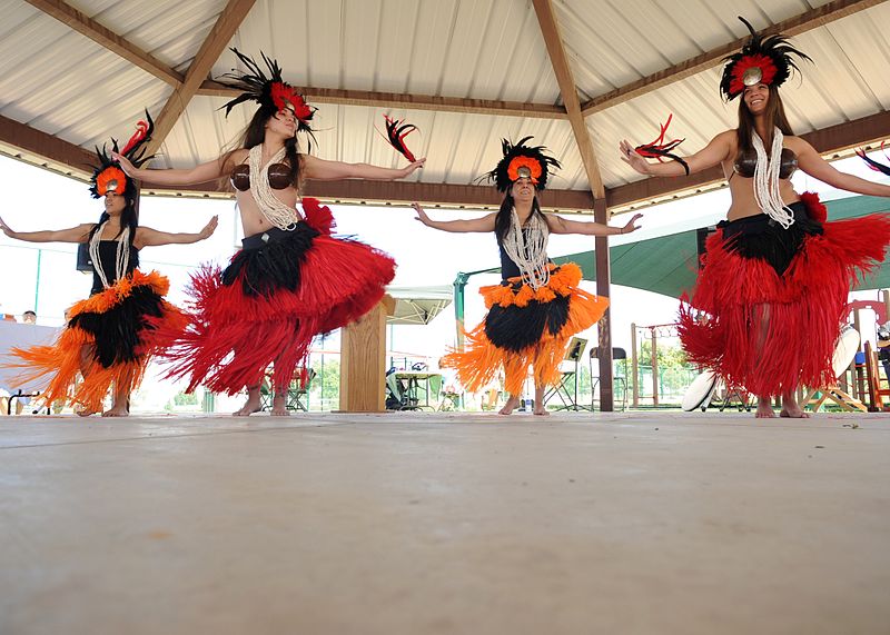 File:Polynesian dance at Buckley.JPG