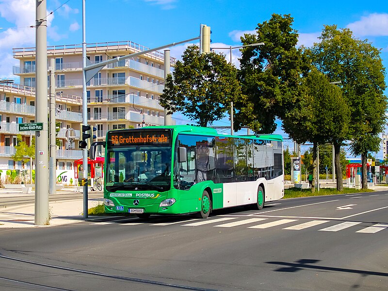 File:Postbus BD 15813 am Jochen-Rindt-Platz.jpg