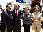 Thumbnail for File:President George W. Bush and Laura Bush are welcomed by Egyptian President Hosni Mubarak and his wife, Susan Mubarak.jpg