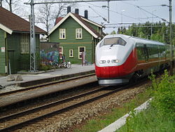 NSB 73 villamos motorvonat Råde állomáson
