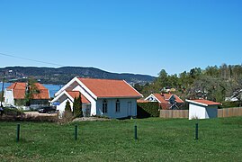 Rødtangen med bedehuset