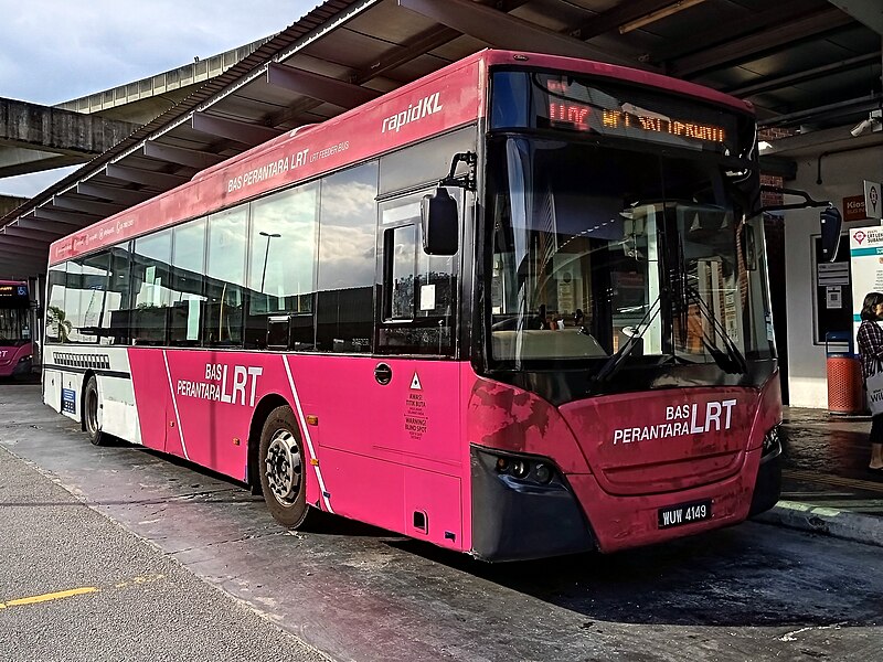 File:Rapid KL bus route T782 (WUW 4149) at PJ671 LRT Lembah Subang Bus Stop, Petaling Jaya 20240212 172750.jpg