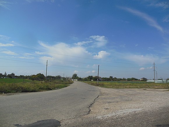 Село в нижнегорском районе. Разливы Крым Нижнегорск. Нижнегорск село разливы. Кирсановка Крым. Село Нежинское Крым.