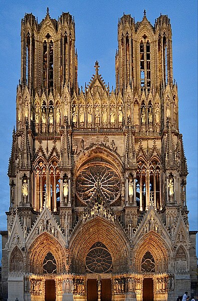 File:Reims Cathédrale Notre-Dame 5002 (fixed angles).jpg