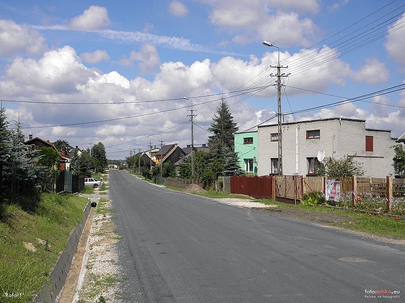 File:Rycerska street, Skarżysko-Kamienna.jpg