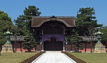 ファイル:Sōjiji_Mukaikaramon_2009.jpg