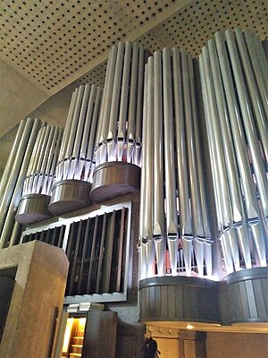 Saarlouis St. Ludwig (Innenraum und Mayer-Orgel) (23).jpg