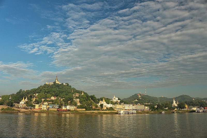 File:Sagaing Hill.jpg