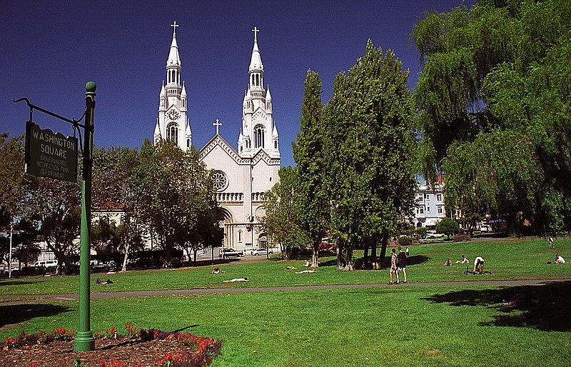 File:San Francisco - Washington Square "St. Peter & Paul Church" (2695105515).jpg