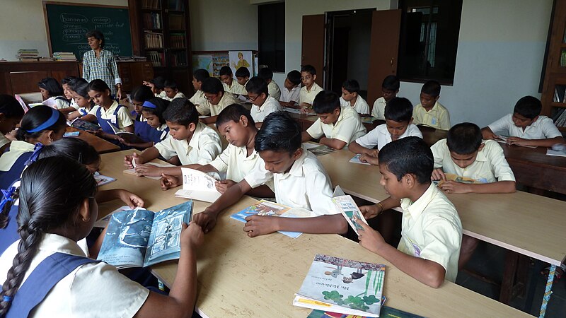 File:School children at their library period. Monte de Guirim, Goa. 149.jpg