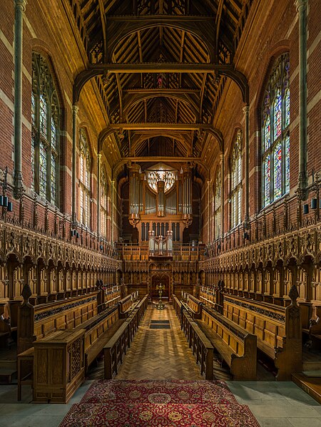 File:Selwyn College Chapel 2, Cambridge, UK - Diliff.jpg