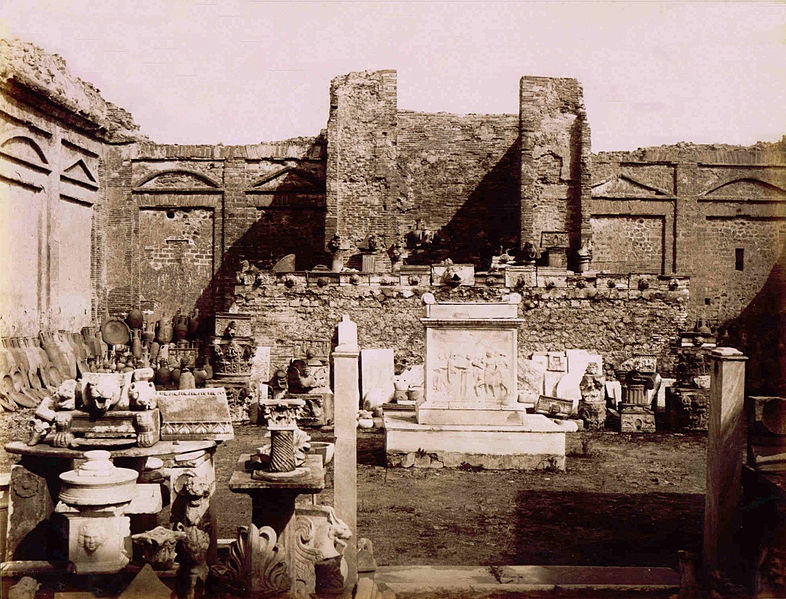 File:Sommer, Giorgio (1834-1914) - n. 1205 - Pompei - Tempio di Augusto (2).jpg